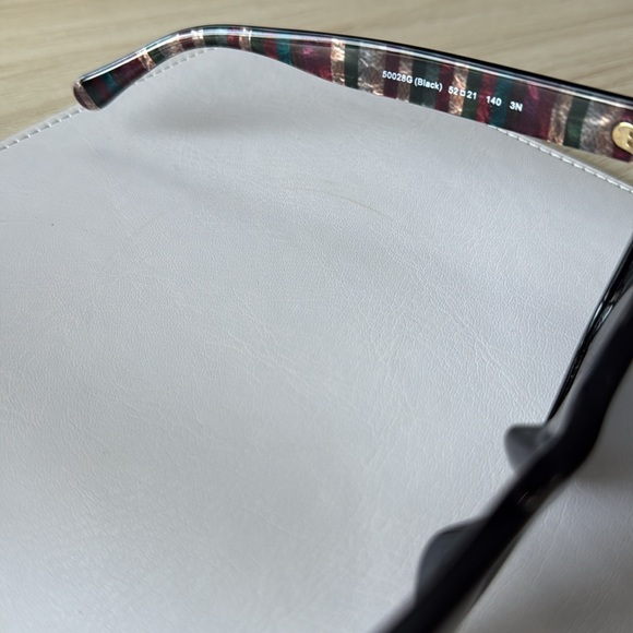 Coach sunglasses - Picture 4 of 6